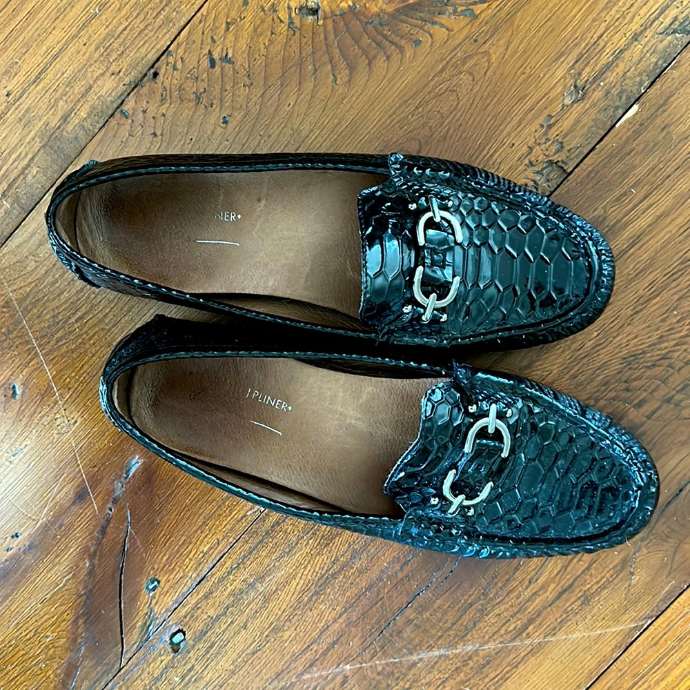 Donald Pliner Patent Leather driving mocs